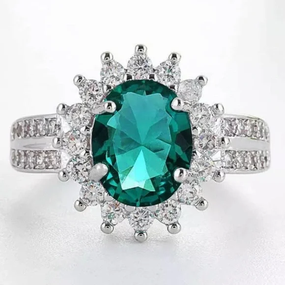 WEDDING RING - Picture 5 of 8